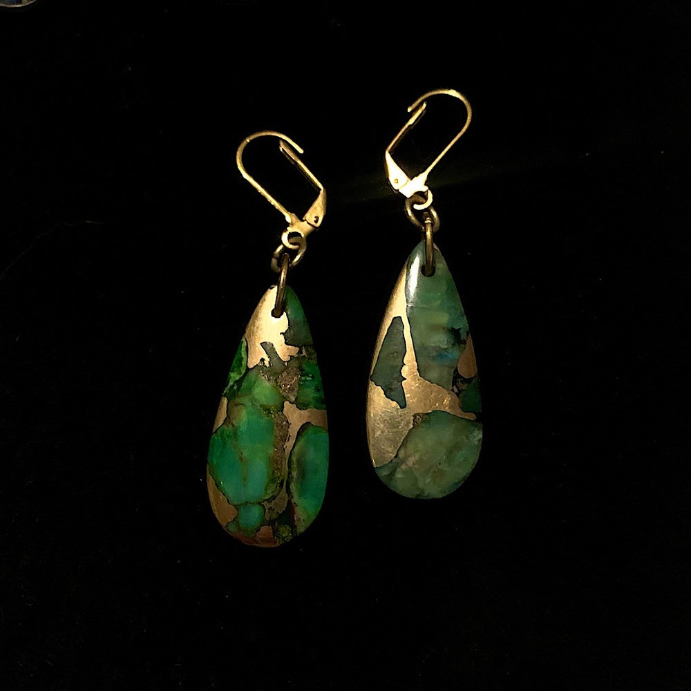 Gold and green teardrop earrings